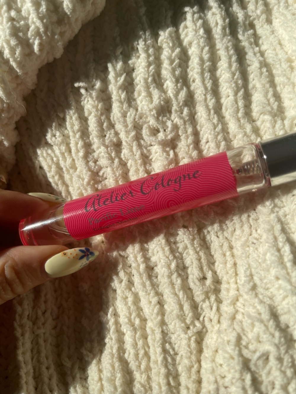 Atelier Cologne Pacific Lime Cologne Absolue — Pink - Picture 3 of 5
